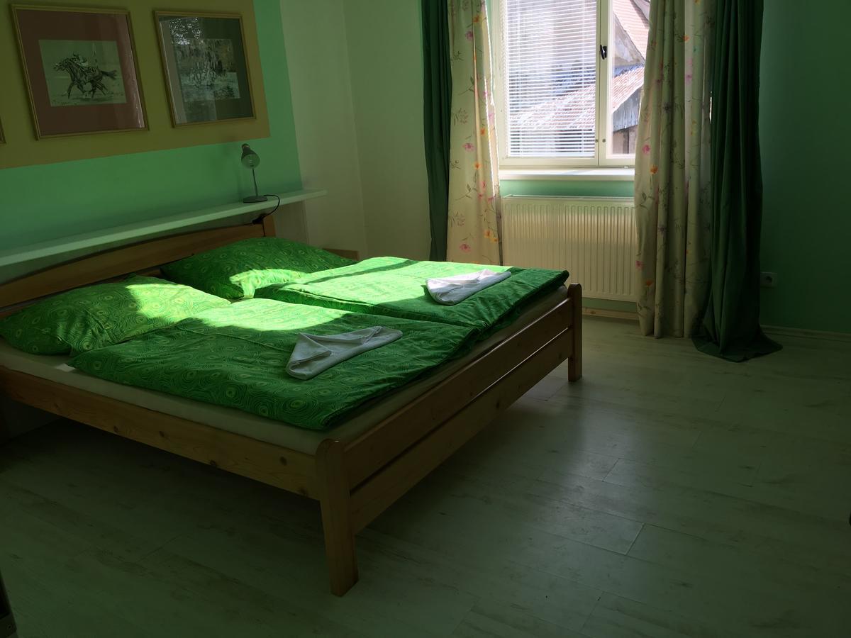 Ubytovani U Horejsich Na Statku Villa Kremze Buitenkant foto